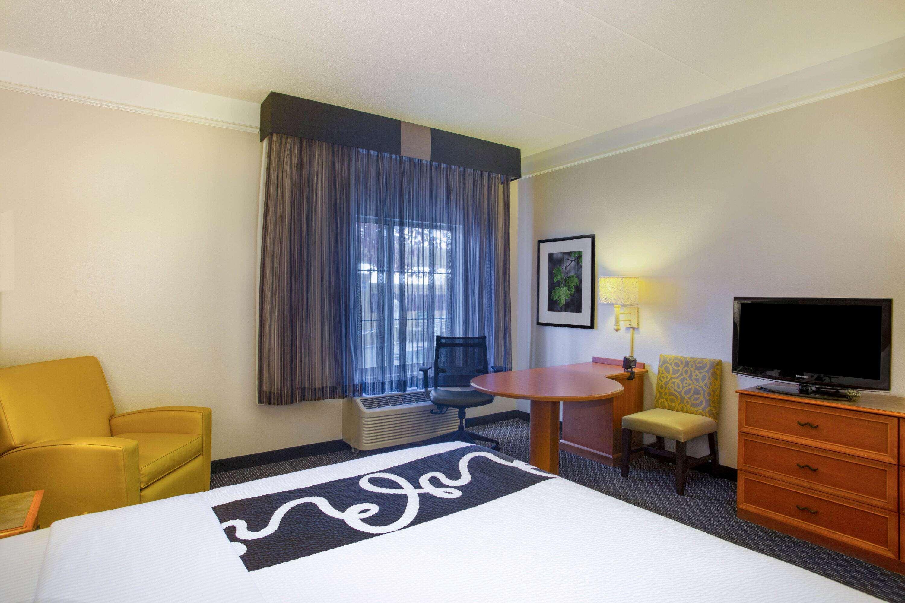 La Quinta By Wyndham St. Louis Westport Hotel Maryland Heights Eksteriør billede
