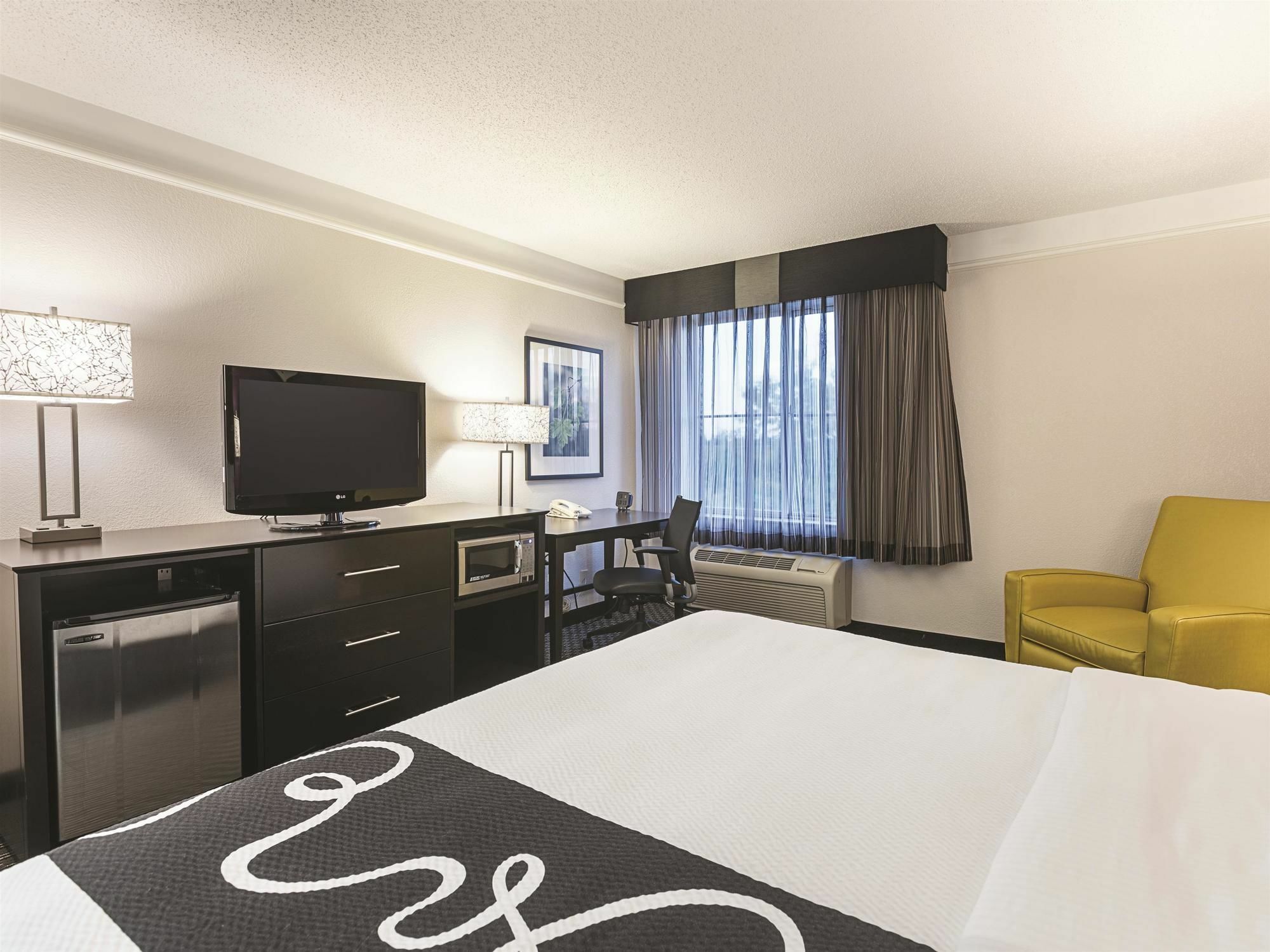 La Quinta By Wyndham St. Louis Westport Hotel Maryland Heights Eksteriør billede